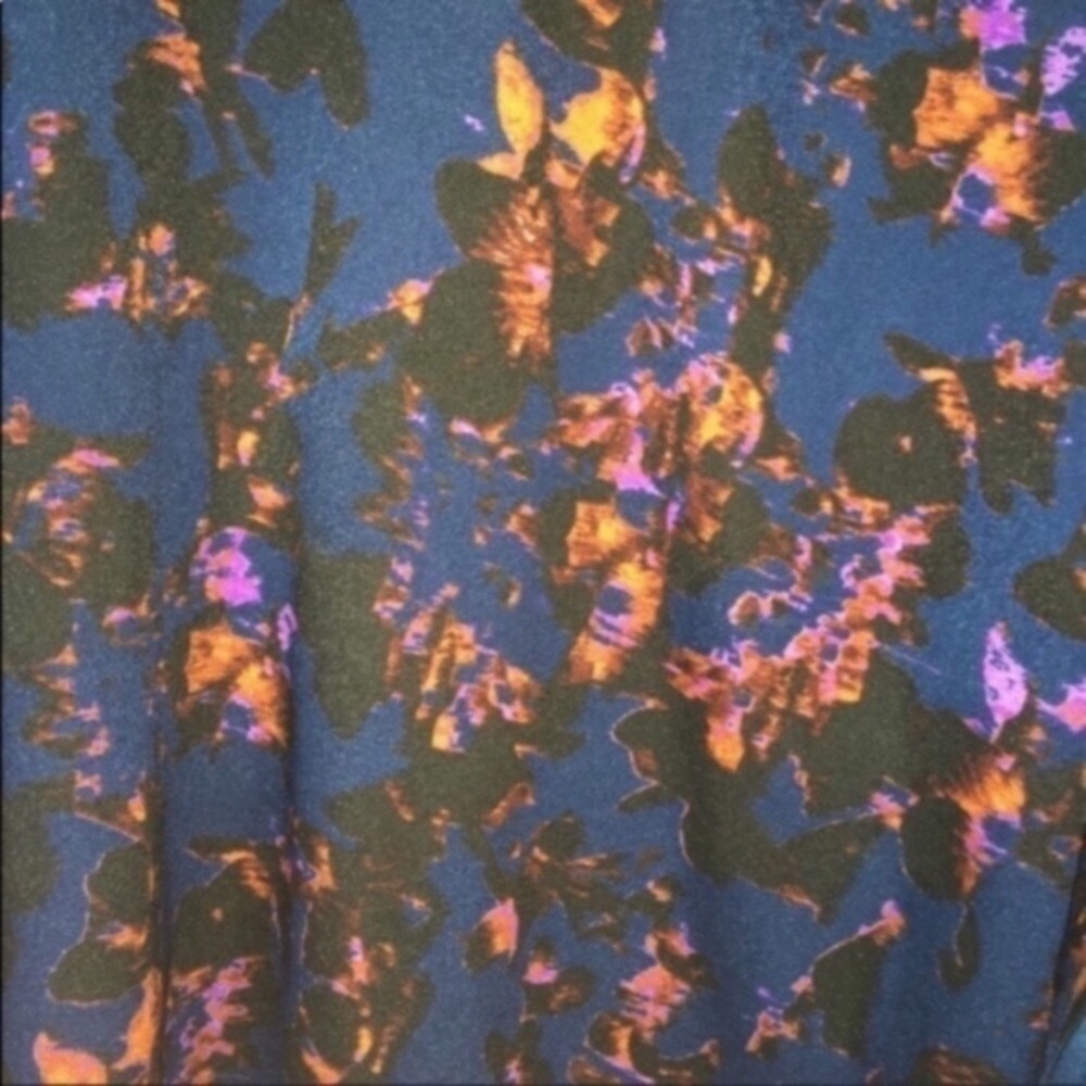 Collective Concepts Floral Blouse - Picture 2 of 3